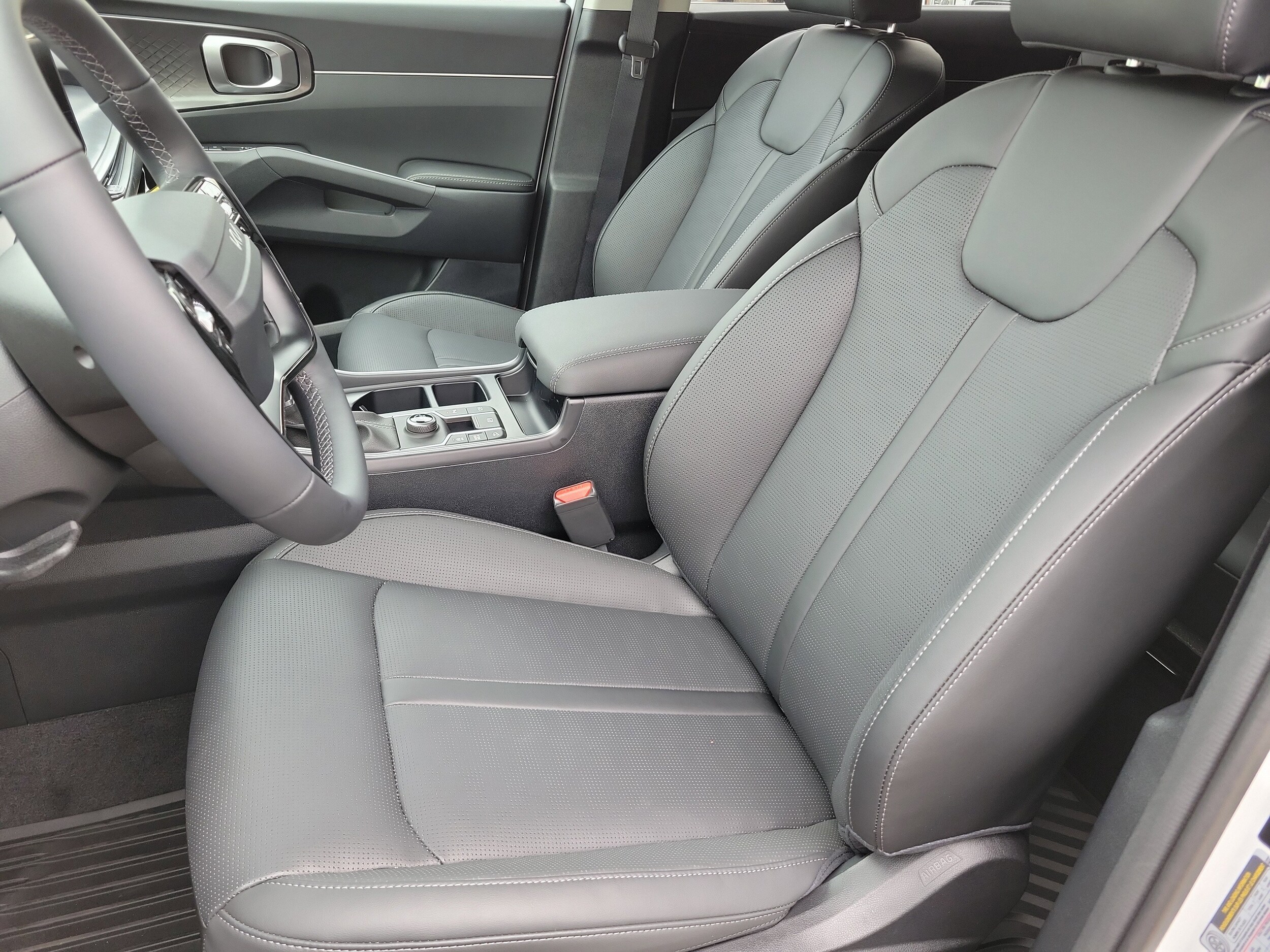 2026 Kia Sorento S photo 4