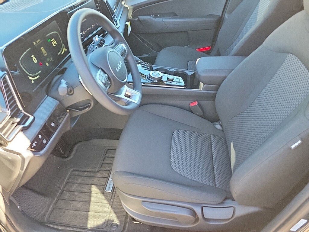 New 2025 Kia Sportage Hybrid LX SUV