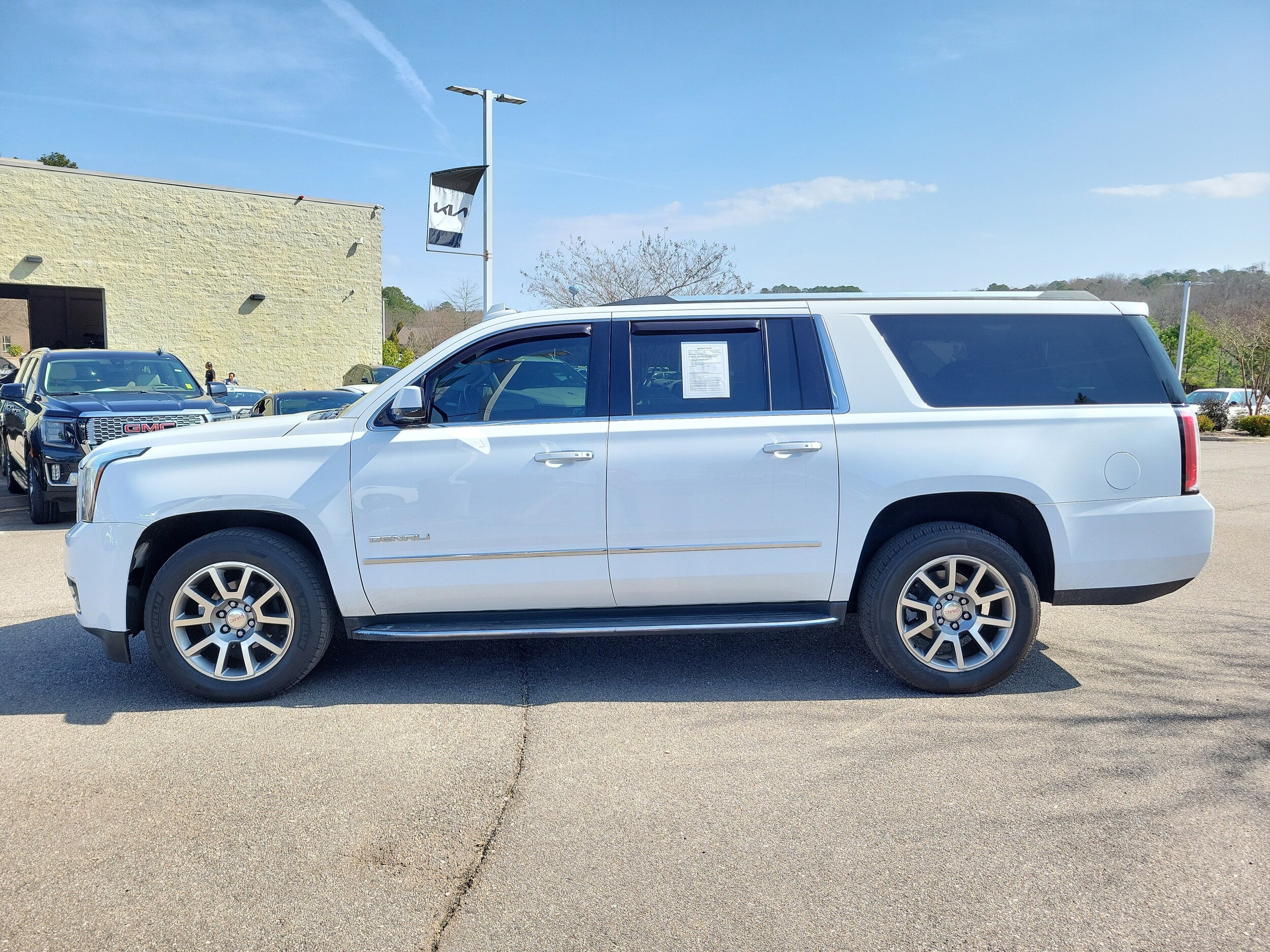 2020 GMC Yukon XL Denali - Photo 27