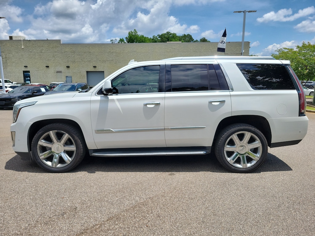 Used 2018 CADILLAC Escalade Luxury SUV