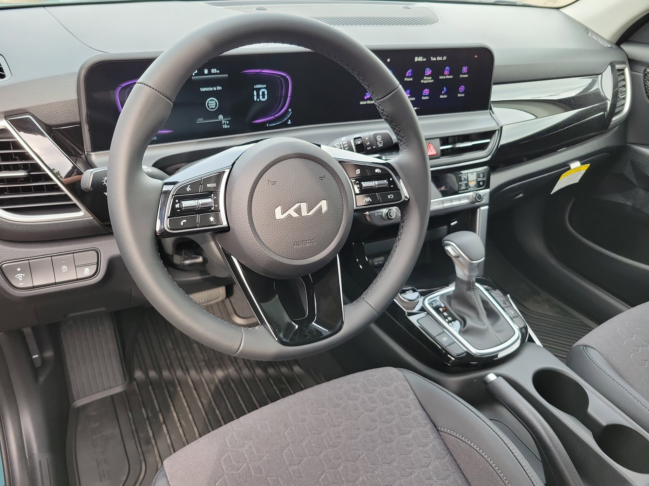 2026 Kia Seltos S photo 2