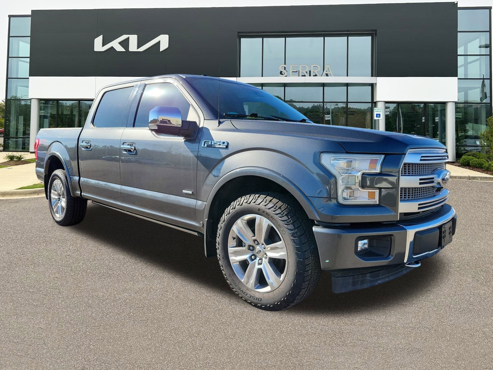 2017 Ford F-150 Platinum's photo