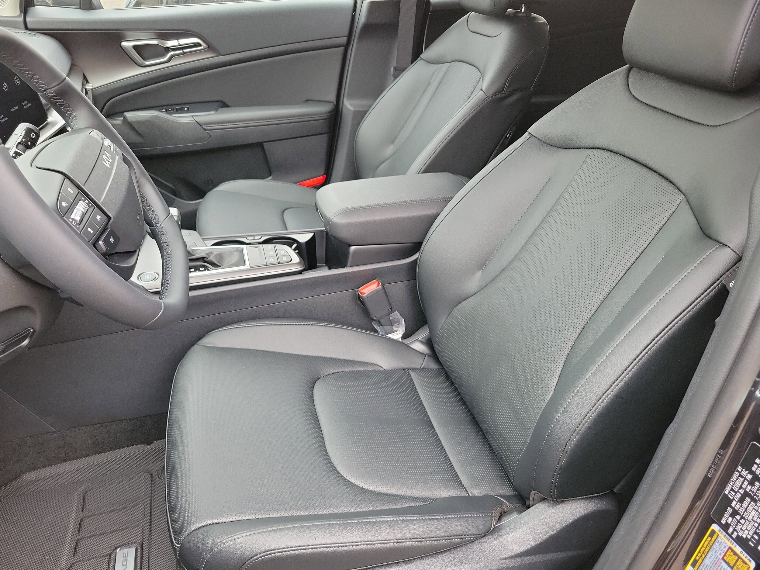 2026 Kia Sportage EX photo 4