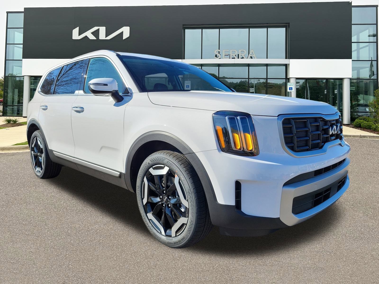 2025 Kia Telluride S's photo