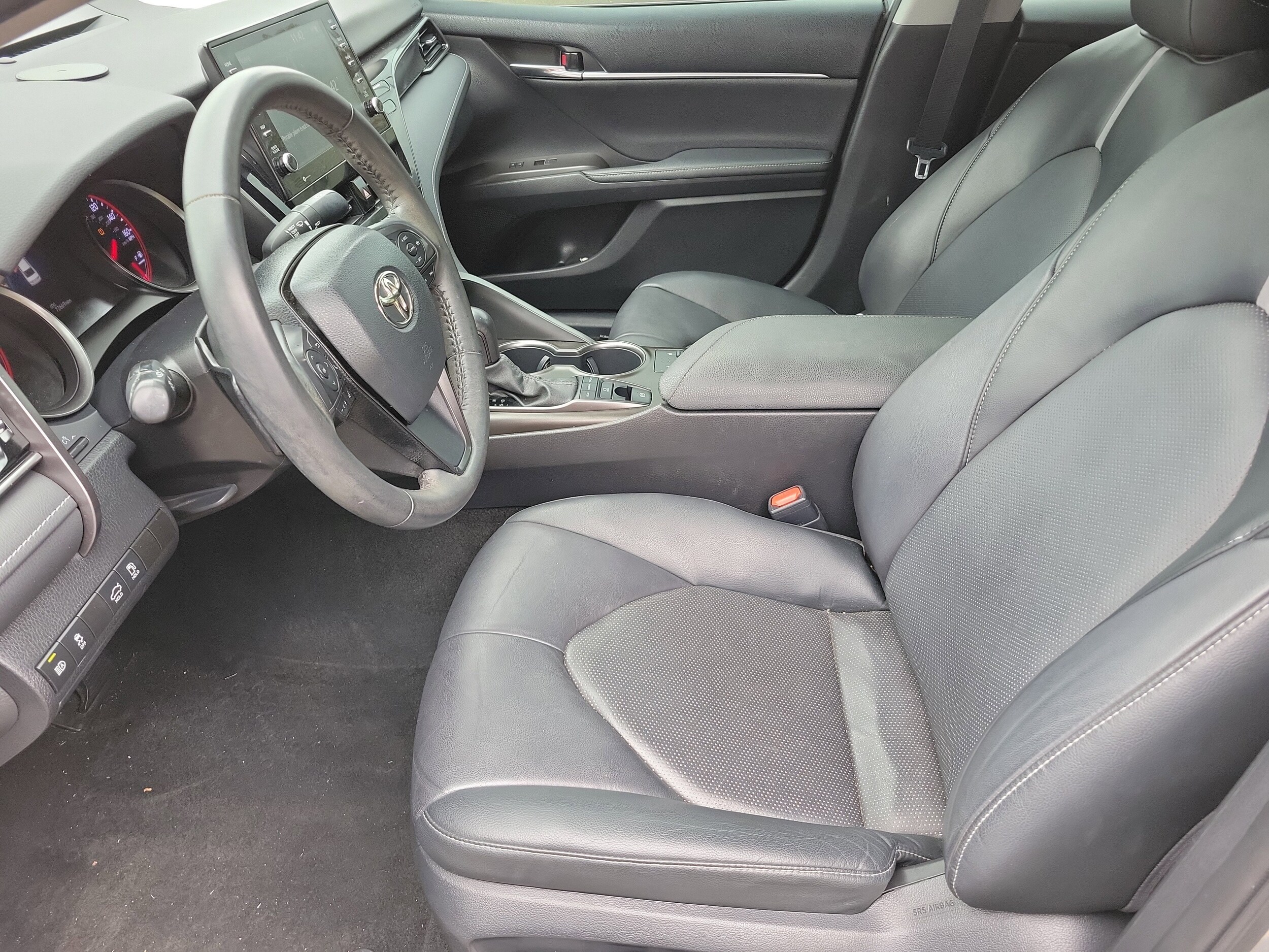 2022 Toyota Camry XSE photo 2