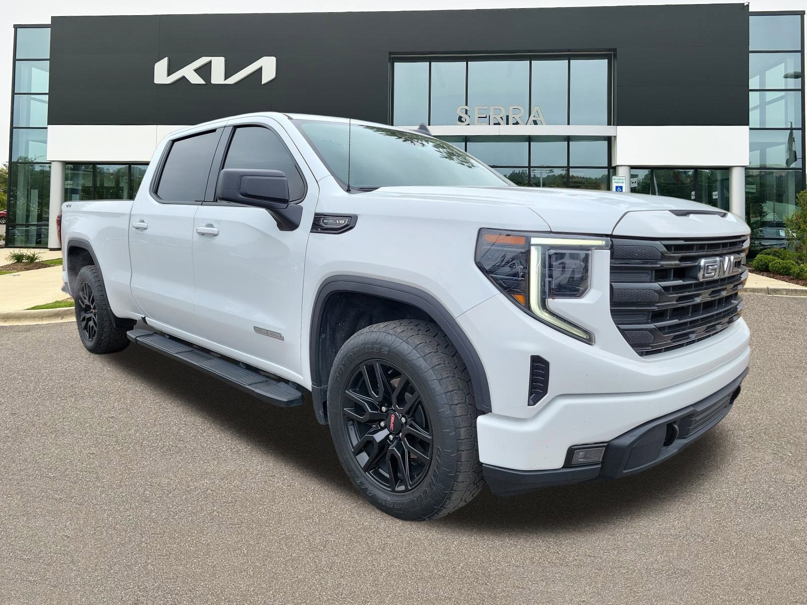 2023 GMC Sierra 1500 Elevation's photo