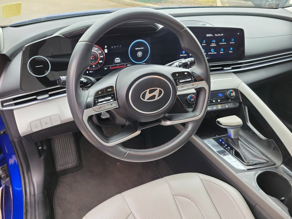 Used 2024 Hyundai Elantra Limited Sedan