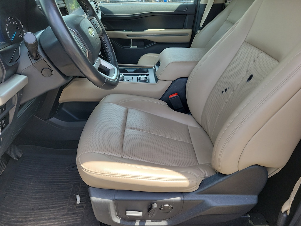 Used 2024 Ford Expedition Max XLT SUV