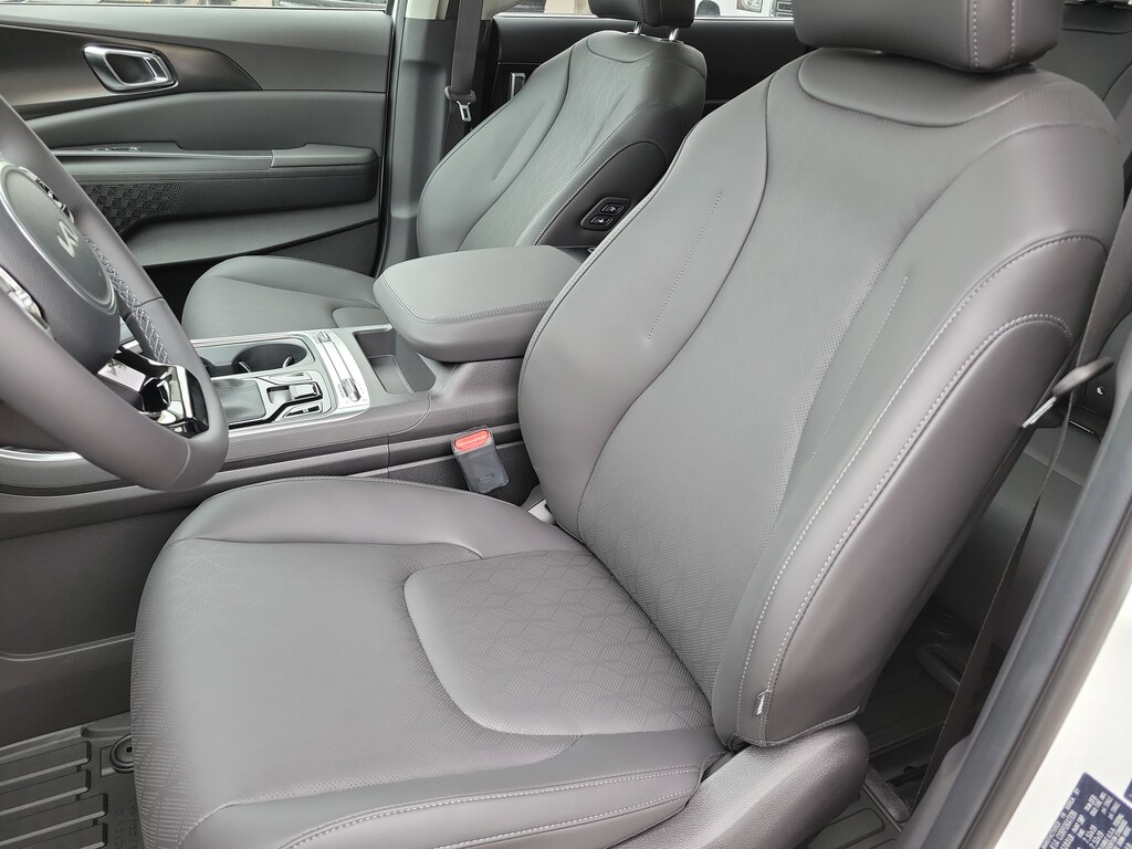 New 2026 Kia Carnival SX Van Passenger Van