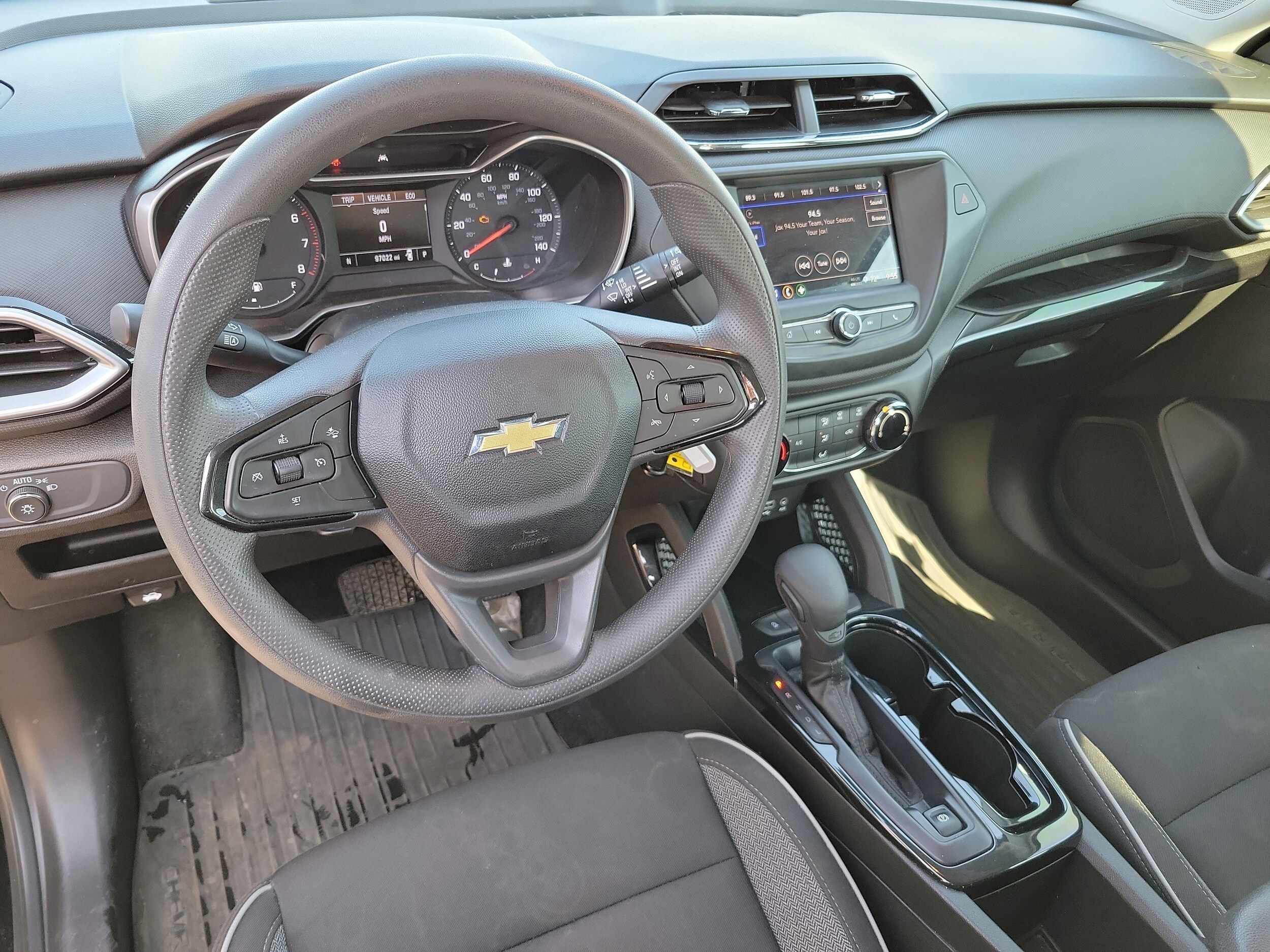 2021 Chevrolet Trailblazer LS photo 2