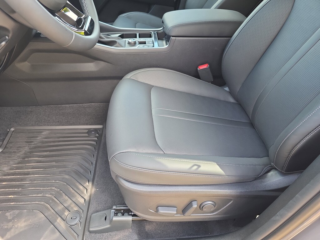 New 2025 Kia Sorento S SUV