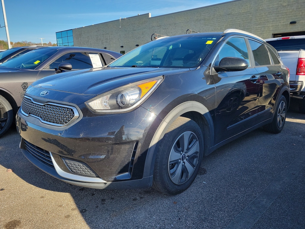 Used 2017 Kia Niro LX SUV