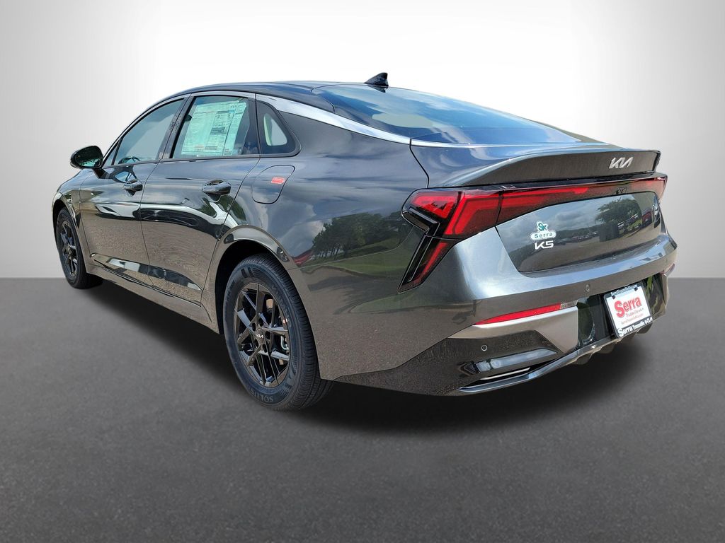 2026 Kia K5 LXS - Photo 3