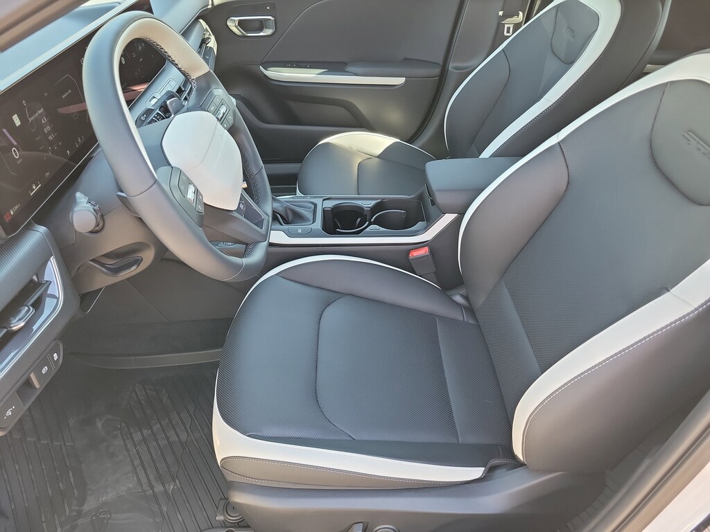 New 2025 Kia K4 GT-Line Turbo Sedan