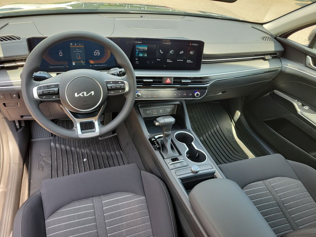 2026 Kia K5 LXS - Photo 14