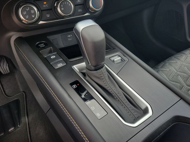 2025 Nissan Kicks SV AWD - Photo 18