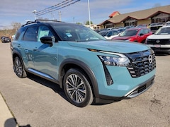 2026 Nissan Pathfinder Platinum SUV