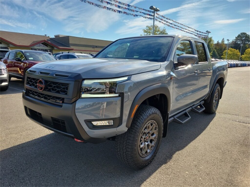 New 2026 Nissan Frontier PRO-4X w/R Package Truck Crew Cab