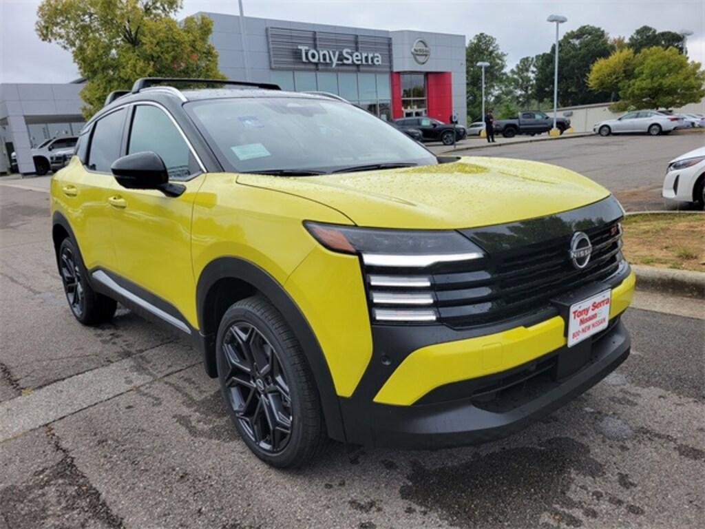 New 2026 Nissan Kicks SR SUV