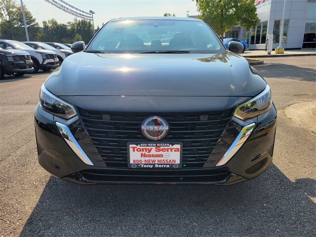 2025 Nissan Sentra SV photo 2