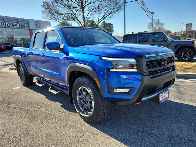 2026 Nissan Frontier PRO-4X's photo