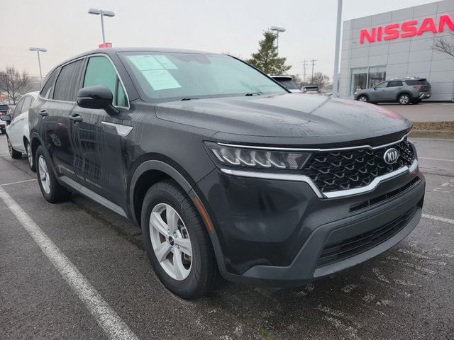 2023 Kia Sorento LX's photo