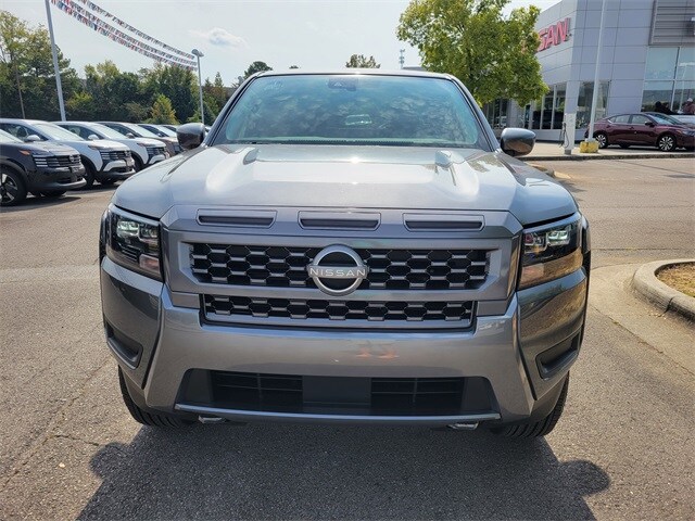 2026 Nissan Frontier SV photo 2