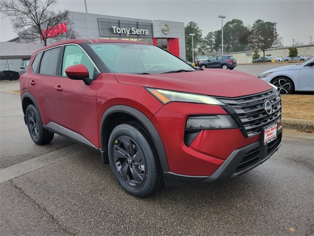 2026 Nissan Rogue SV's photo