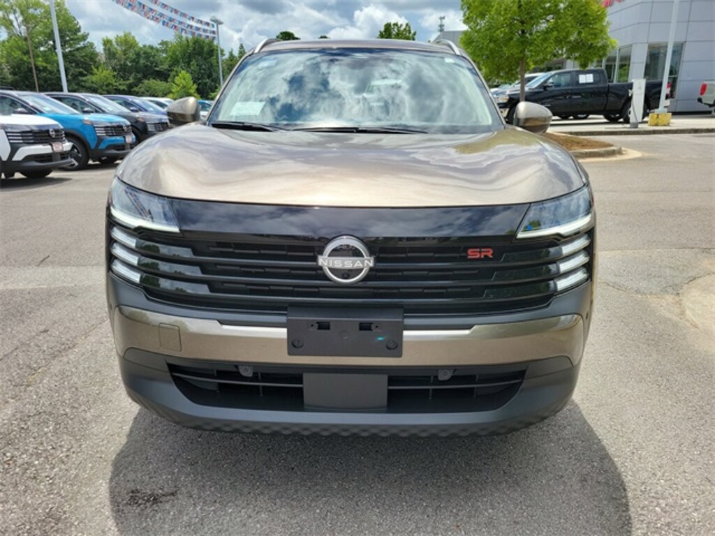 New 2025 Nissan Kicks SR SUV