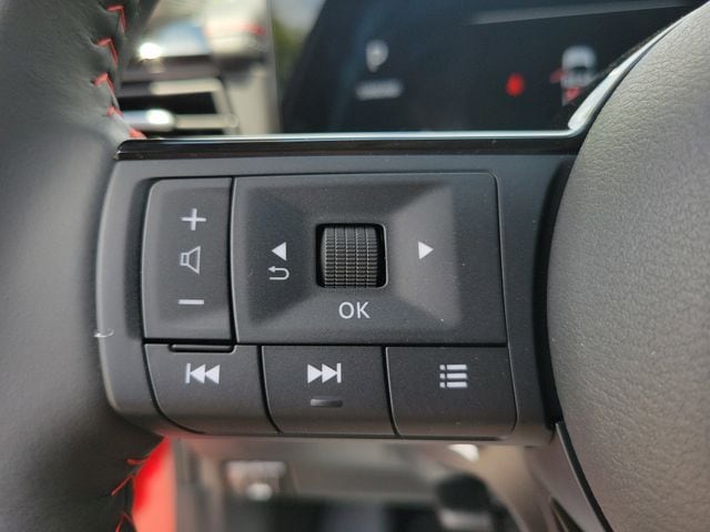 2025 Nissan Kicks SR AWD - Photo 23