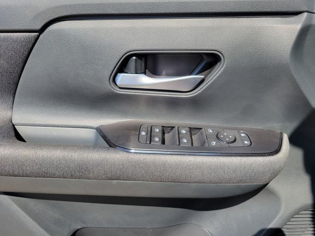 2026 Nissan KICKS SV - Photo 13