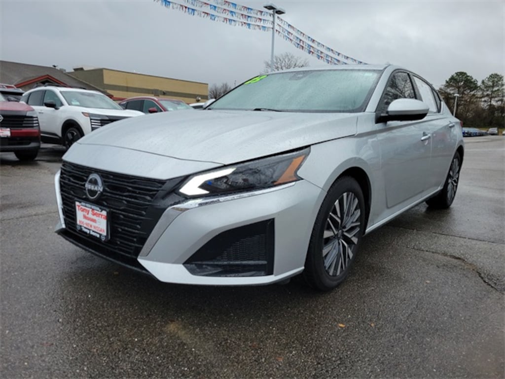 Certified 2023 Nissan Altima 2.5 SV Sedan