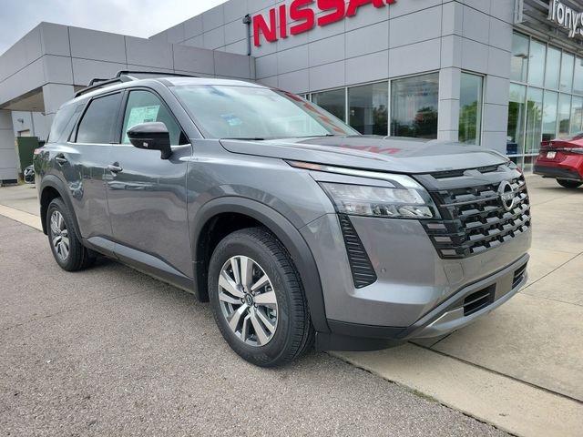 2026 Nissan Pathfinder SL 2WD's photo