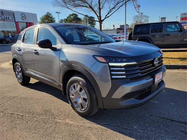 2026 Nissan KICKS S's photo