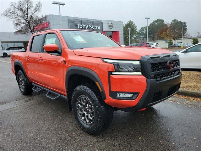 2026 Nissan Frontier PRO-4X's photo