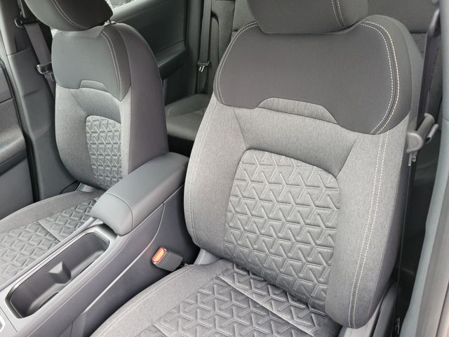2026 Nissan KICKS SV - Photo 13