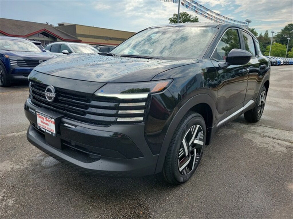 New 2025 Nissan Kicks SV SUV