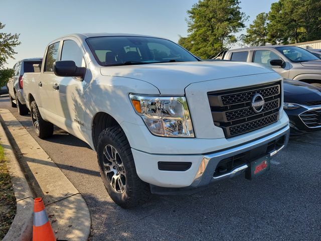 2023 Nissan Titan
