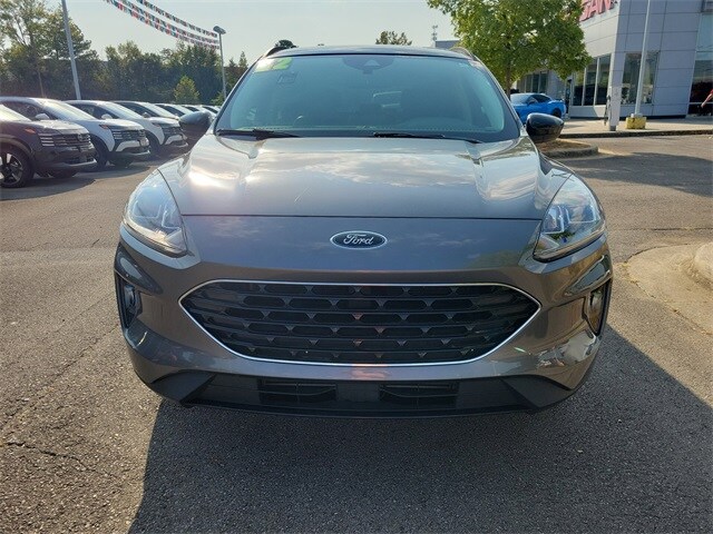 2022 Ford Escape SEL photo 2
