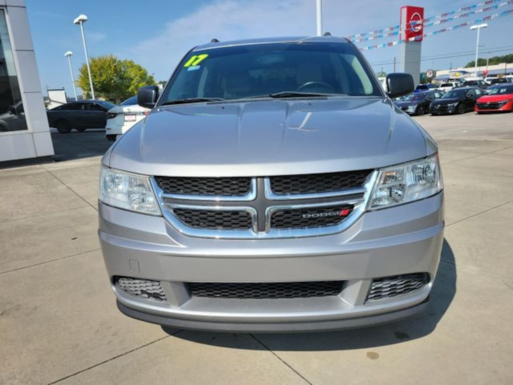 Used 2017 Dodge Journey SE SUV
