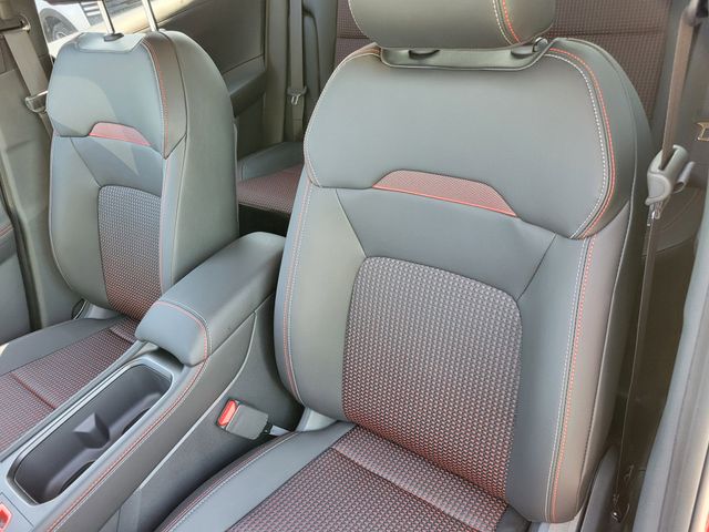 2026 Nissan KICKS SR - Photo 12