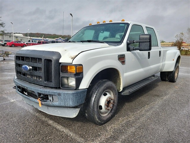2010 Ford F-350 XLT photo 2