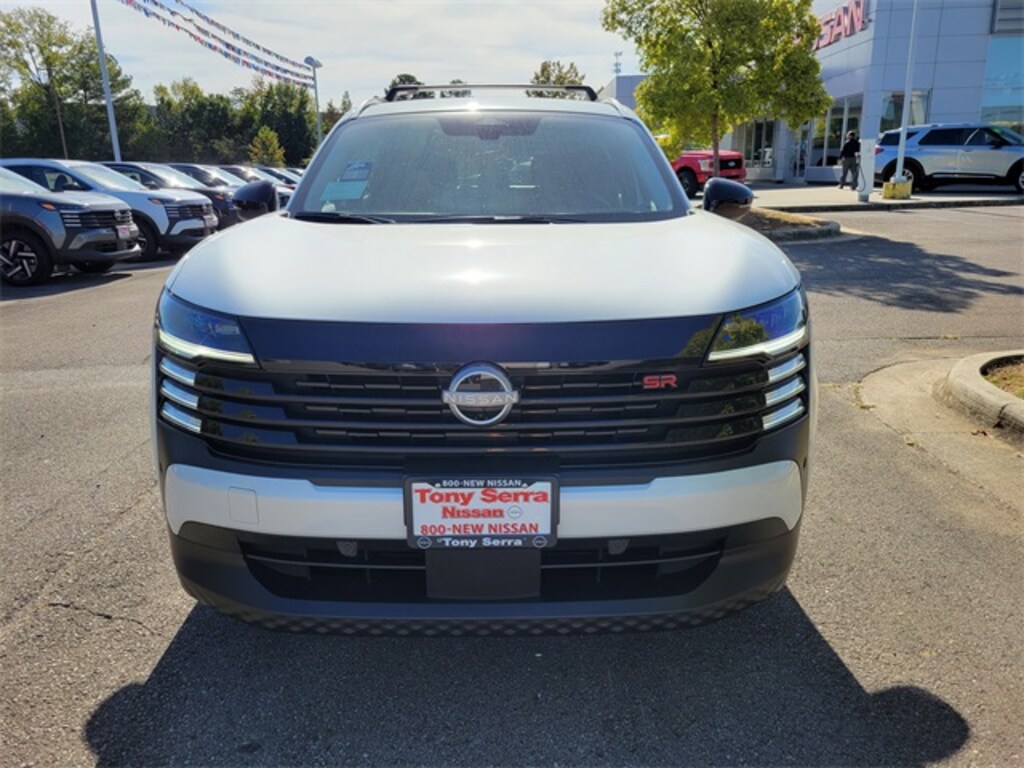 New 2026 Nissan Kicks SR SUV