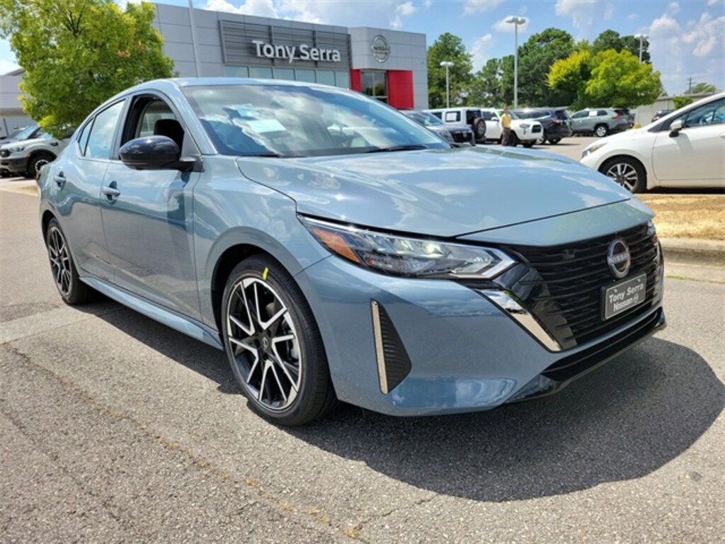 New 2025 Nissan Sentra SR Sedan