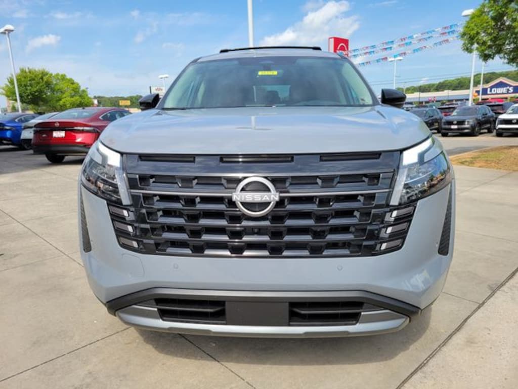New 2026 Nissan Pathfinder Platinum SUV