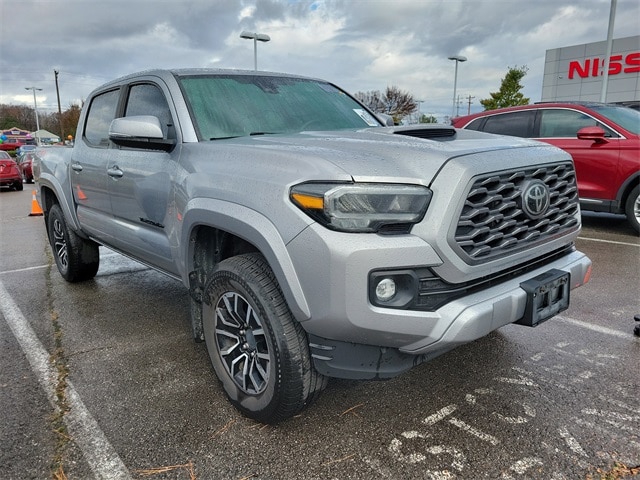 2020 Toyota Tacoma TRD Sport's photo
