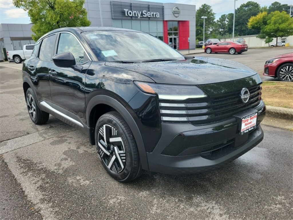 New 2025 Nissan Kicks SV SUV