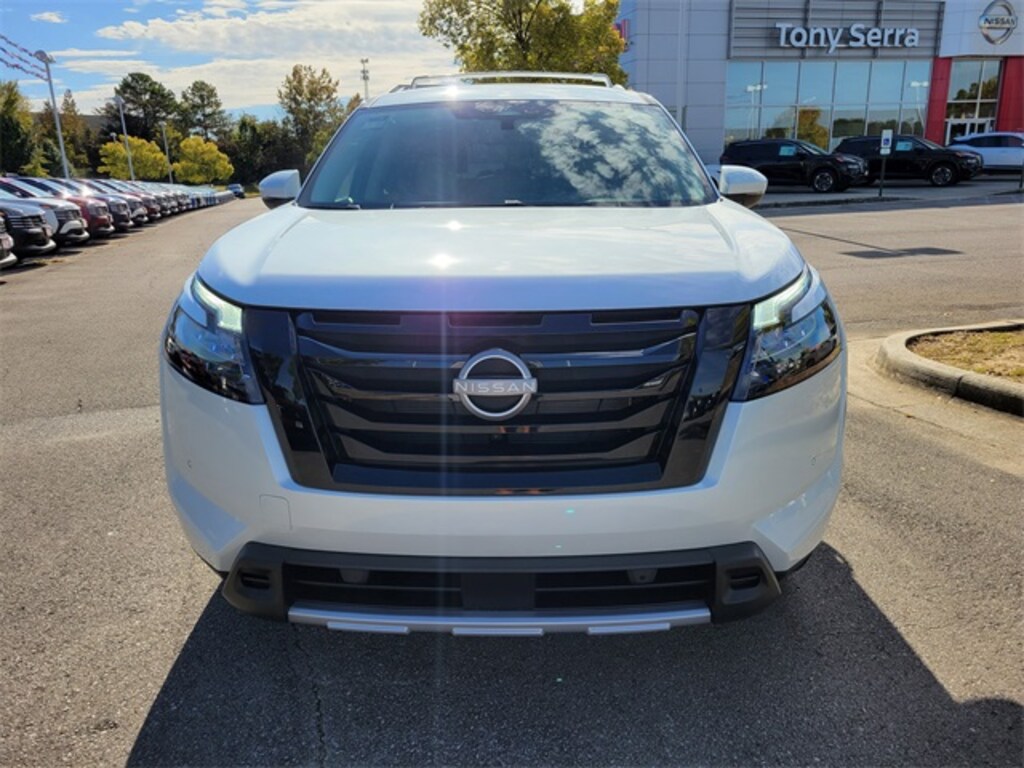 New 2025 Nissan Pathfinder SL SUV