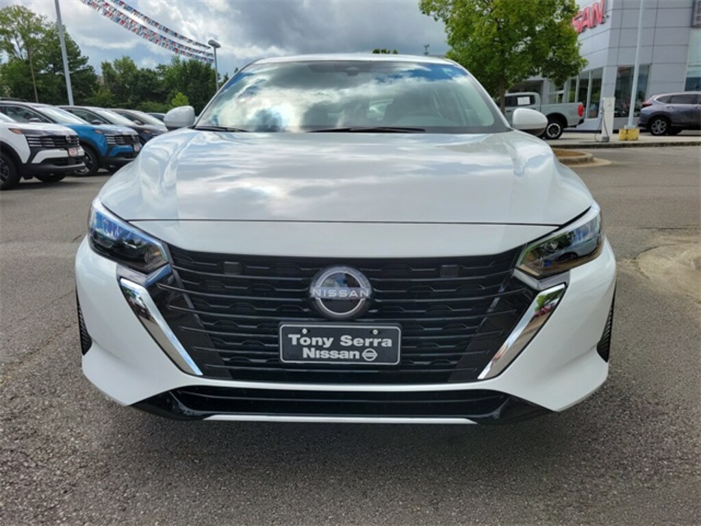 New 2025 Nissan Sentra SV Sedan