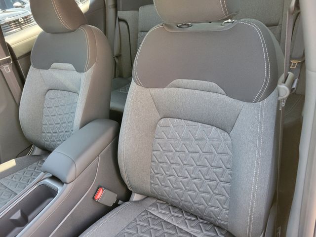 2026 Nissan KICKS SV - Photo 12